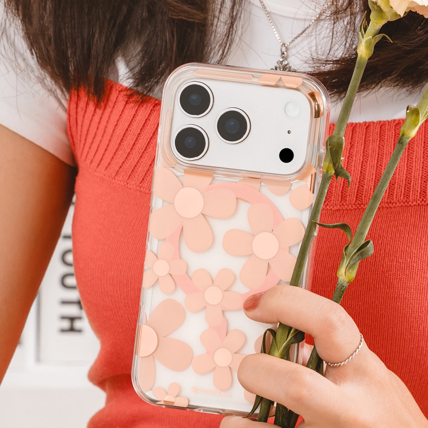 SwitchEasy Fleur M MagSafe 3D Patterned Shockproof Double In-Mold Case Cover