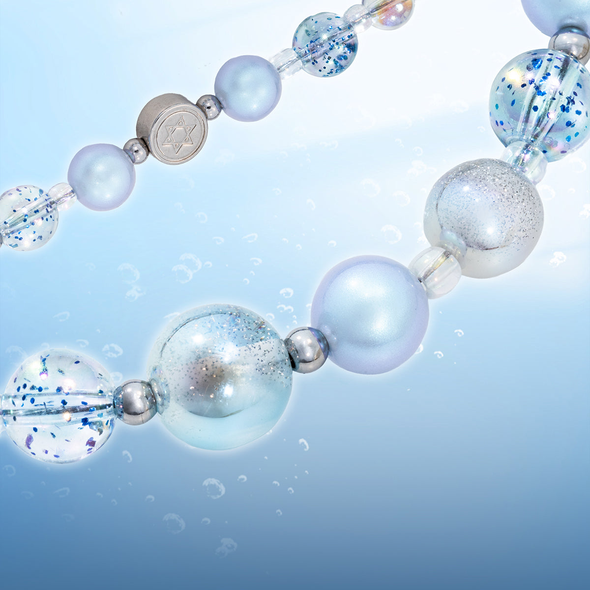 SwitchEasy LuxeLink Wrist Strap + Strap Card Phone Lanyard