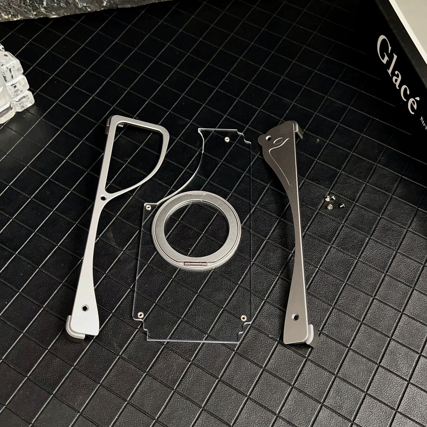 Armor King Stoat Bezel-less MagSafe Transparent PC Back Shockproof Metal Case Cover