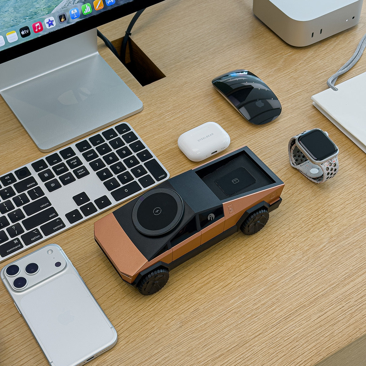 Armor King CyberDock 3-in-1 Wireless Charger + Car Model Ornament + Stand